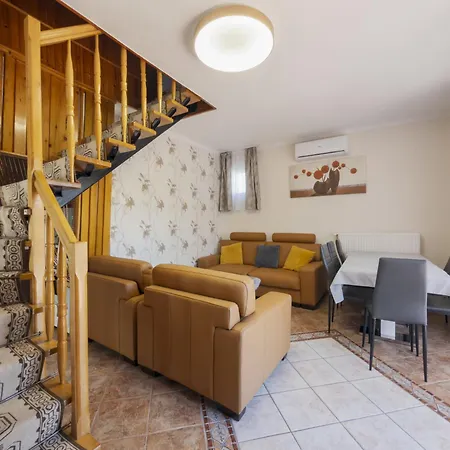 בית נופש Flamingo By Interhome Balatonalmádi
